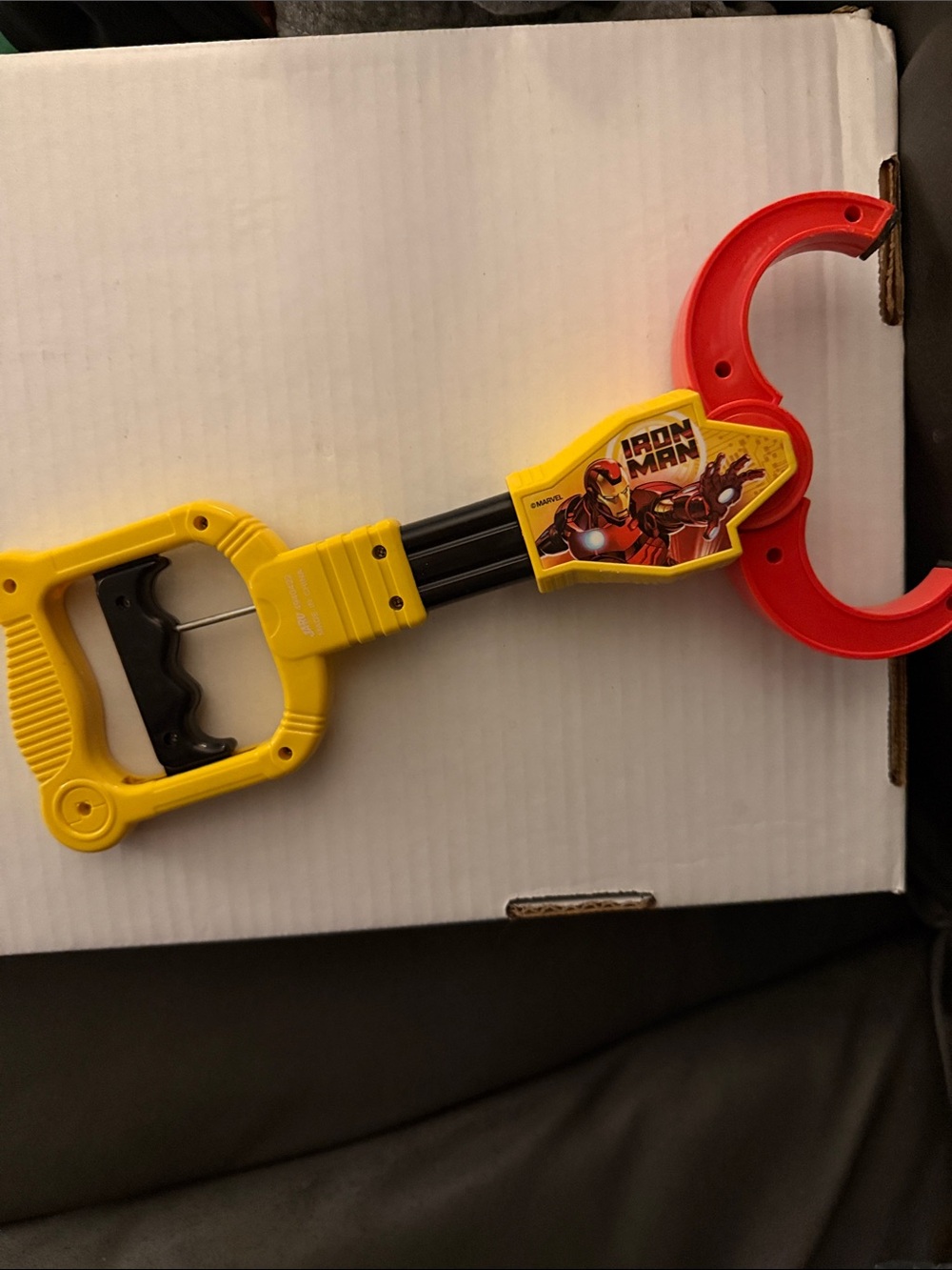 Iron Man Plastic Grabber Toy in Yellow and Red avengers marvel collector